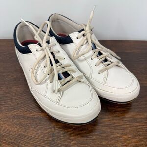 Keds Women’s white leather athletic shoe size 9